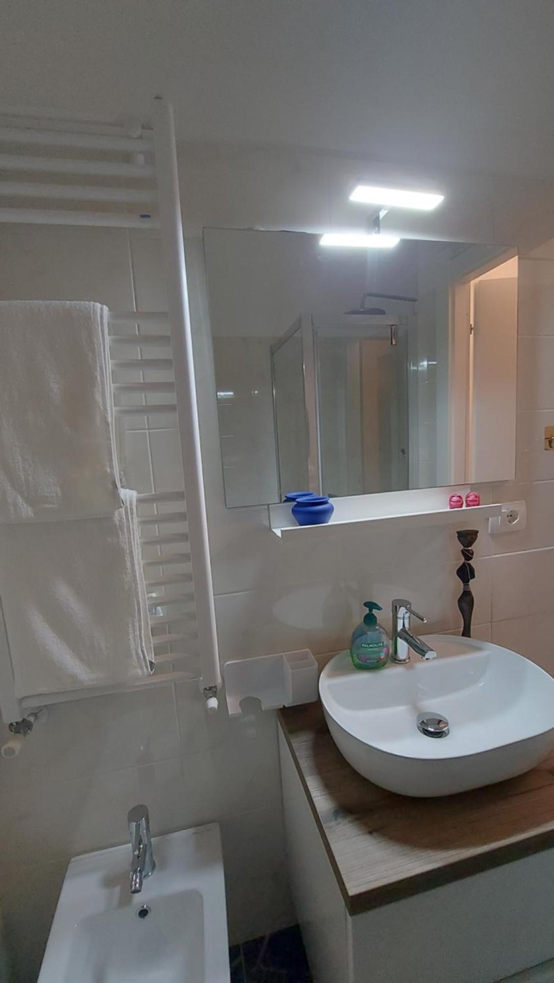 Relax Al Guardastelle - Free Parking & Air Condition - Swimming Pool Additional Pay Rapallo Luaran gambar